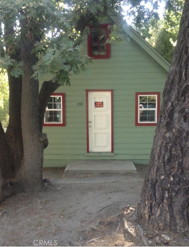 1 bed, 1 bath Cabin for sale at 369 Log, Crestline — MLS #IG26038186