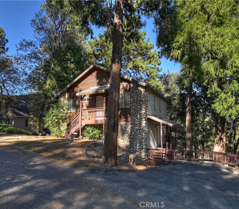 3 bed, 2 bath SingleFamilyResidence for sale at 198 Pine Ridge Crestline CA 92325, Crestline — MLS #IG25247308