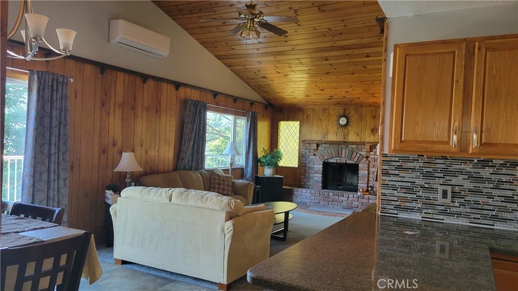 4 bed, 3 bath SingleFamilyResidence for sale at 24722 Bernard Drive Crestline CA 92325, Crestline — MLS #IG25177069